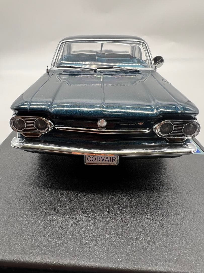 No54ミニカー1/18箱あり 63 CHEVROLET CORVAIR