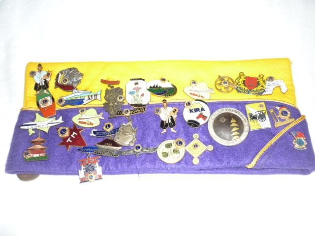 ◆ライオンズクラブ 帽子と七宝製ピンバッジ48個 1個は元会長10K 10金