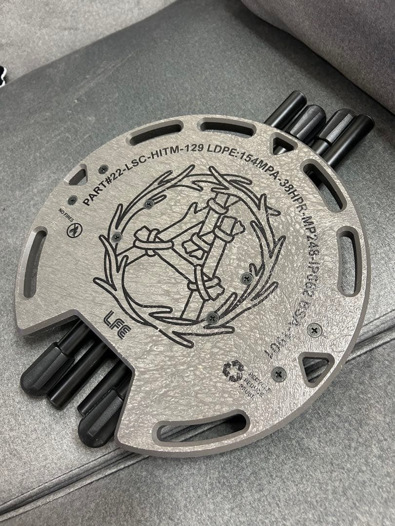 ロックフィールド、マウンテンリサーチ　スツール