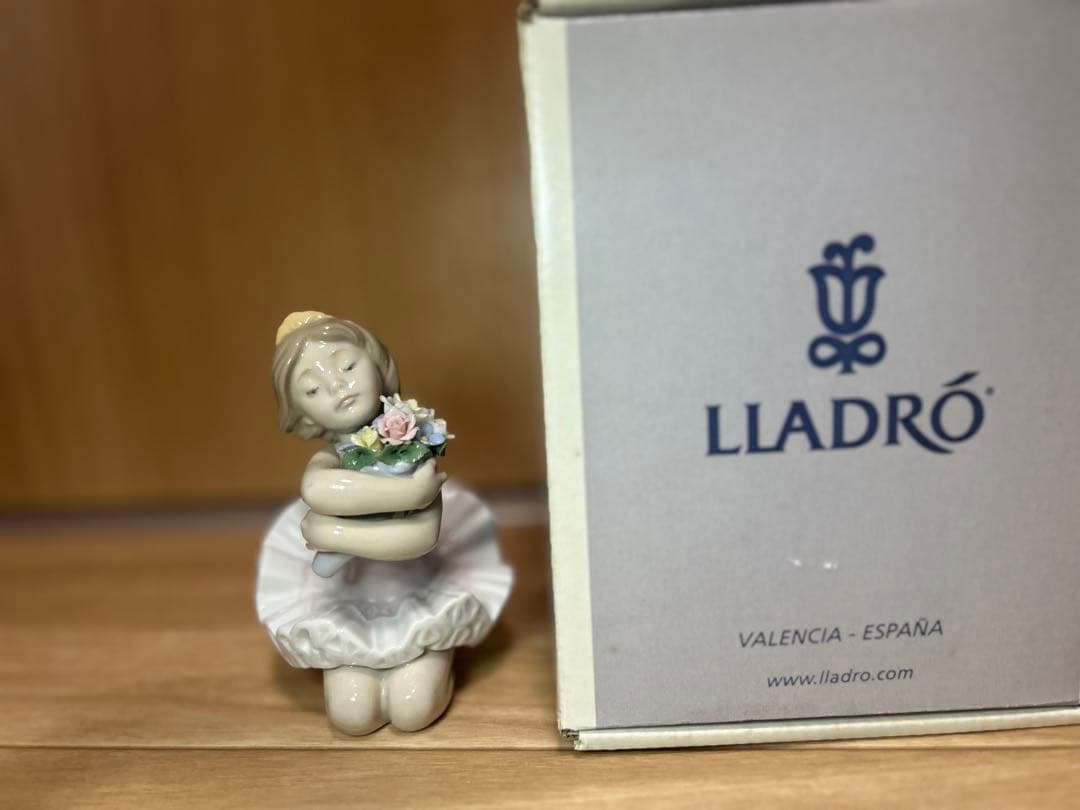 【早い者勝ち】RIADORO　お花人形