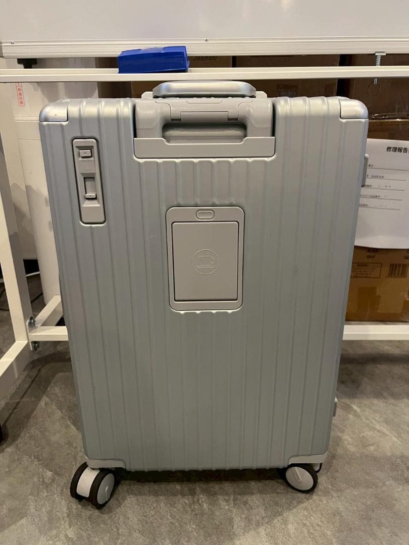 リベティ多機能キャリーケース【マットシルバーМ】B1　TSAロック　スーツケース