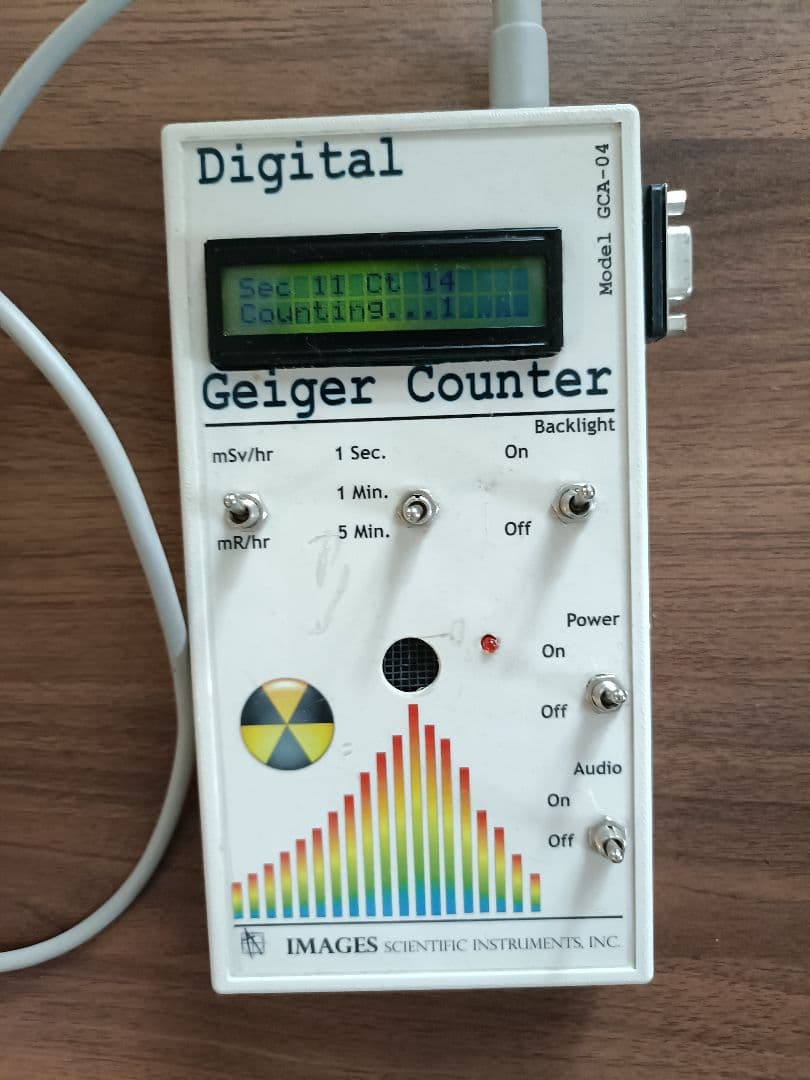 ガイガーカウンター GCA-04 放射線測定器