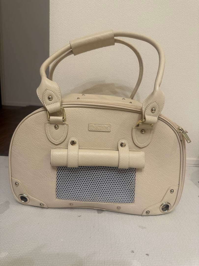 ペットキャリーバッグ 猫 犬 折りたたみ式 防水性 耐久性 高級PUレザー