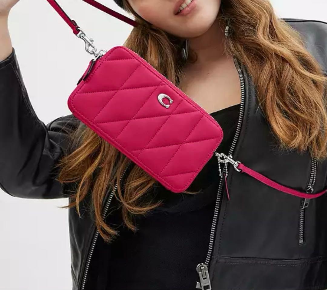 coach キラ クロスボディ　ドラゴンフルーツ