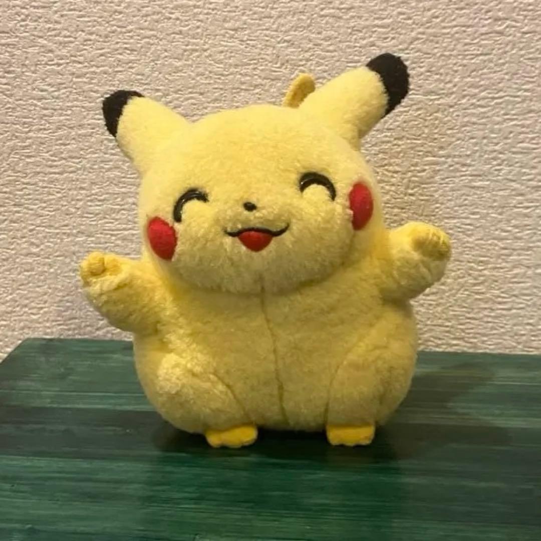 ピカチュウ ぬいぐるみ　にっこり　TOMY 初期