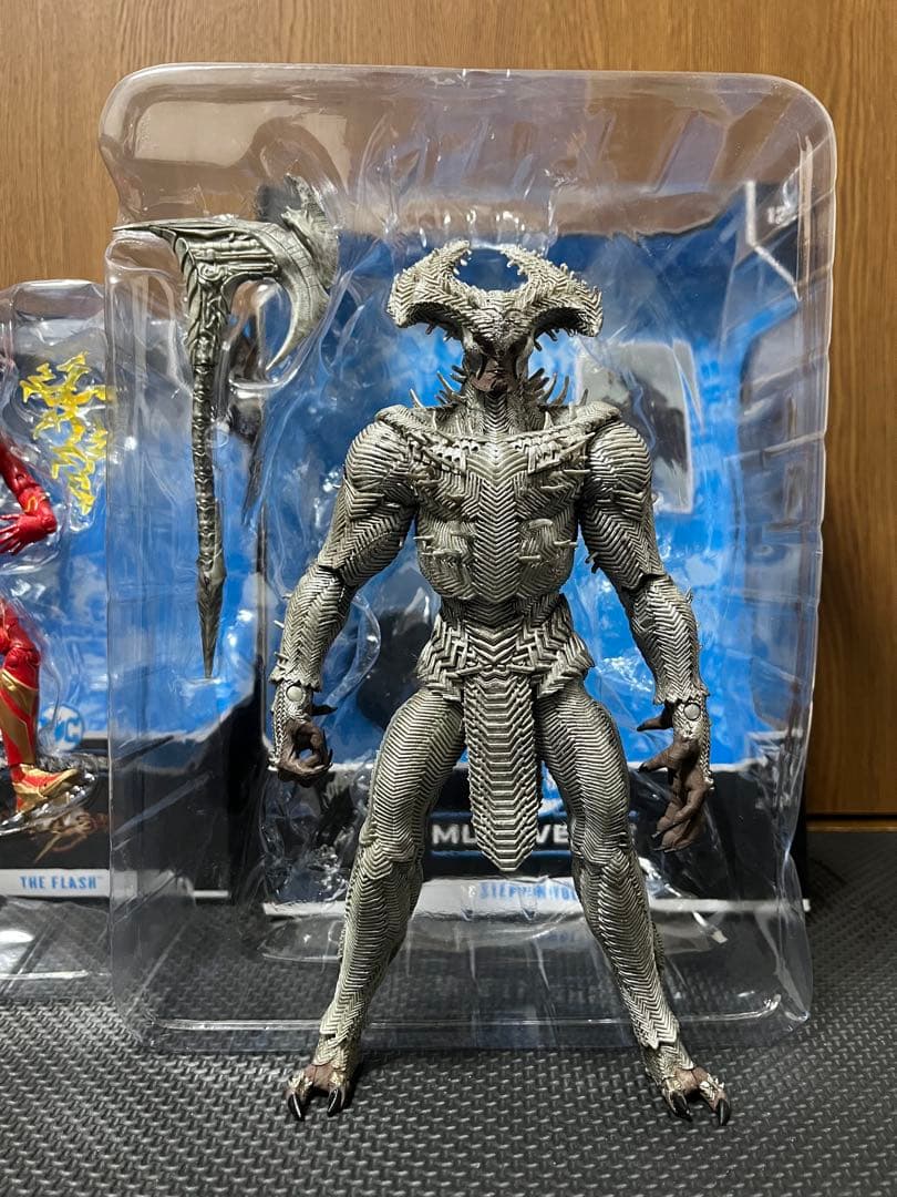 DC ステッペンウルフ　フラッシュ　アクションフィギュア　ジャスティスリーグ