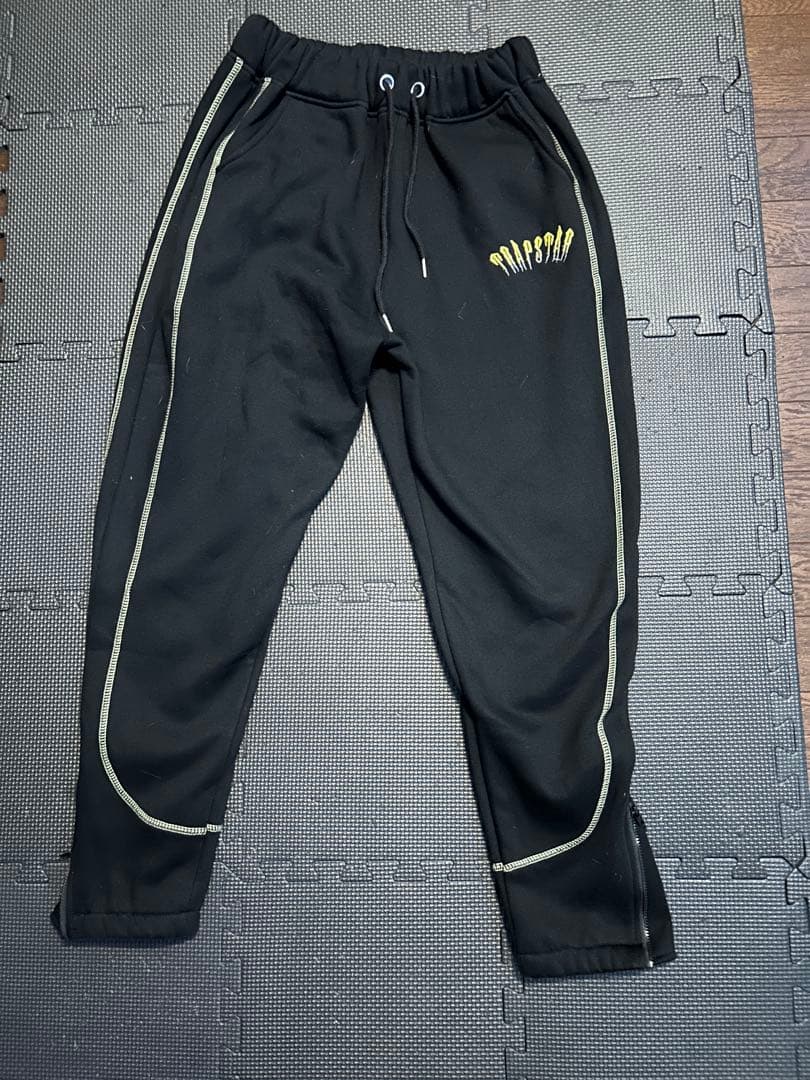 トラップスター　パーカー　セットアップ