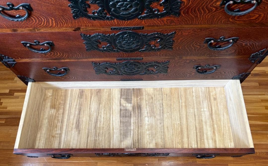 美品　岩谷堂箪笥　欅　4段チェスト　鍵付き