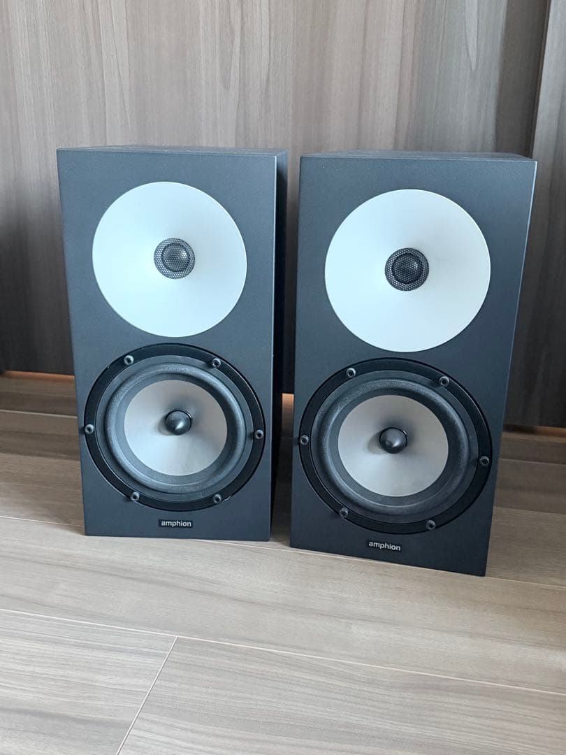 Amphion One18 スタジオモニタースピーカー