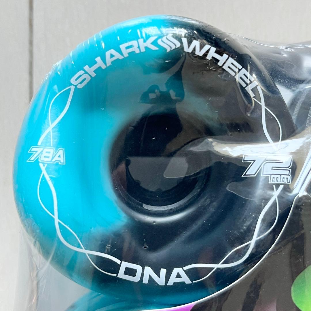 05☆新品☆ シャークウィール 72mm 78a ブラック/ブルー スワール