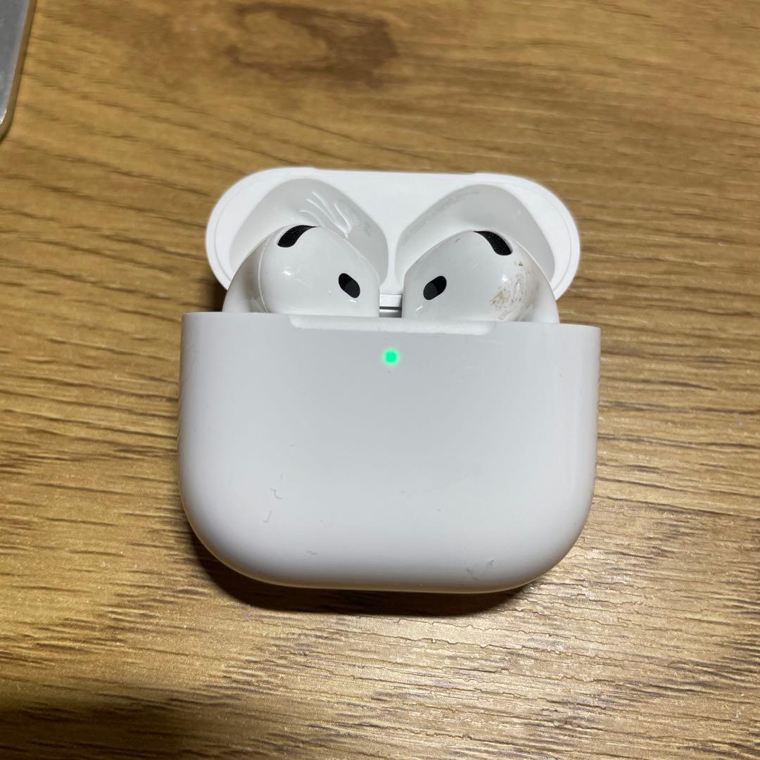 Apple Airpods 第4世代　ノイズキャンセリング付きなし