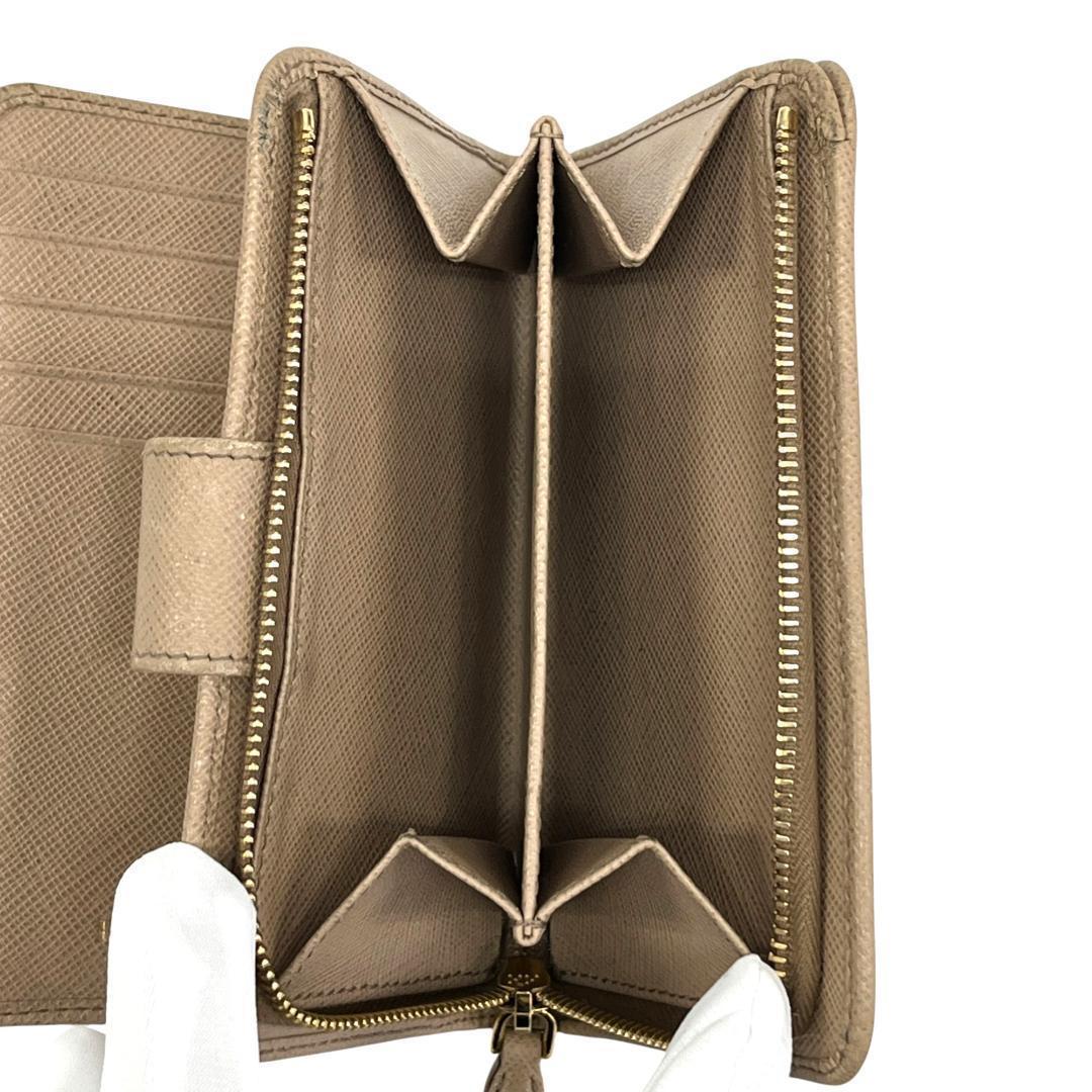 美品 PRADA プラダ 折り財布 サフィアーノレザー 1ML225 ベージュ