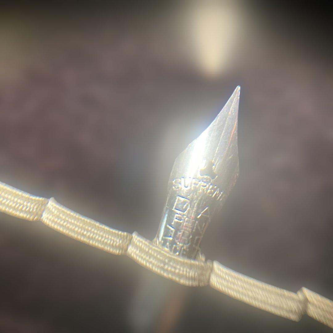 ( ´ ▽ ` )ノ18金ニブとか昔の万年筆なんだけど 書けるか分からないなぁ〜