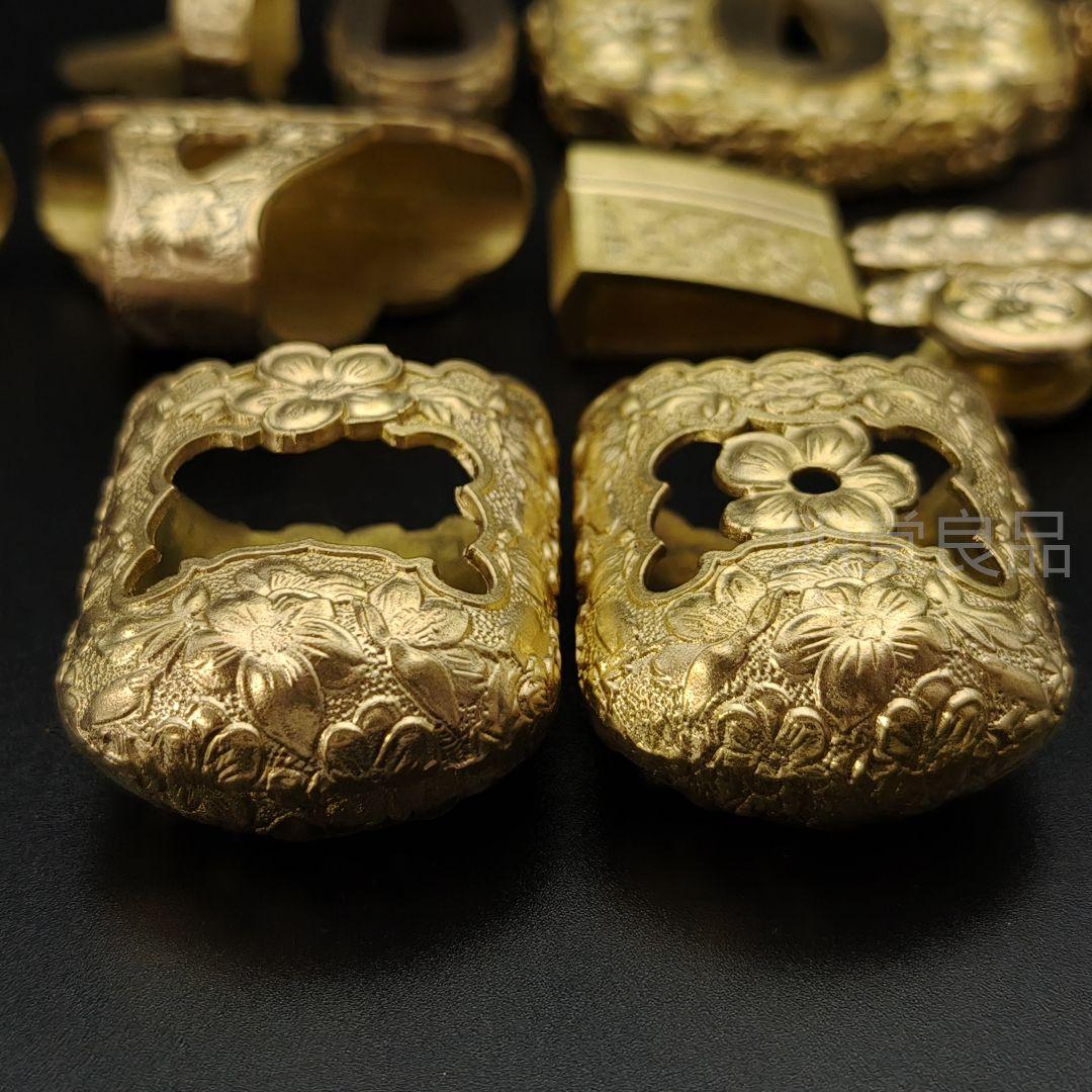 年末セール　太刀金具　桜紋　刀鍔　目貫　縁頭　切羽　鐺　柄鞘一式金具　銅製