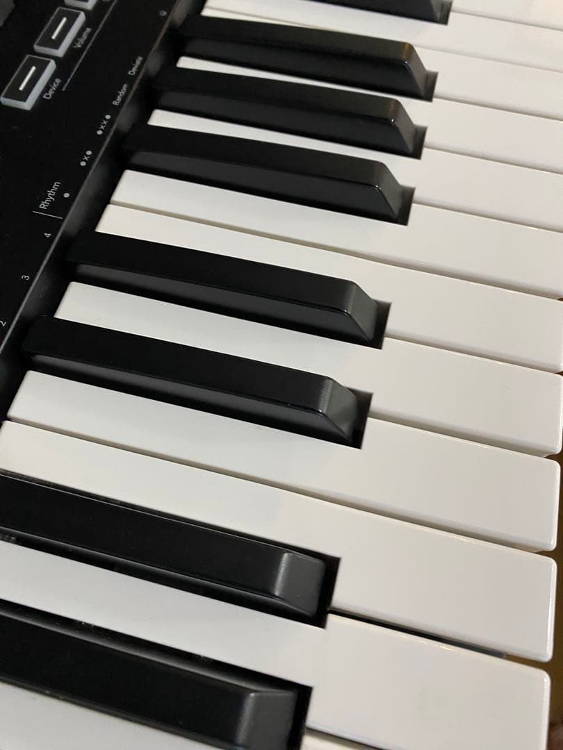 NOVATION FLkey 61 MIDI キーボード