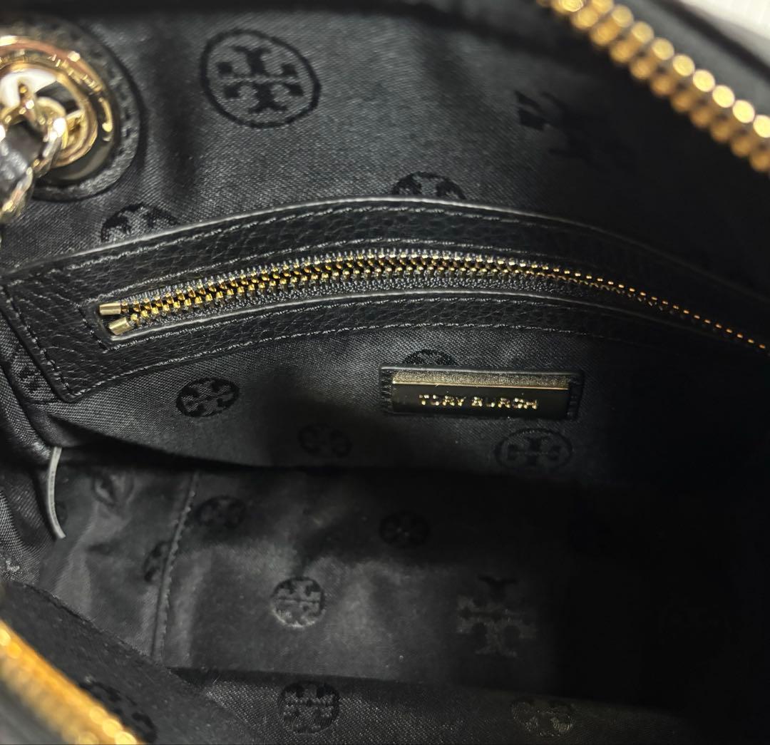 【未使用近い】トリーバーチショルダーバッグ タッセル付ポシェット 黒