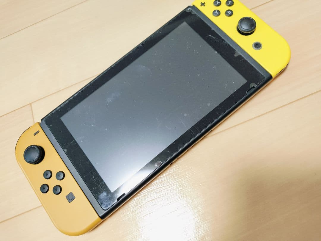 オリエンタルNintendo Switch 本体 ピカチュウイーブイ