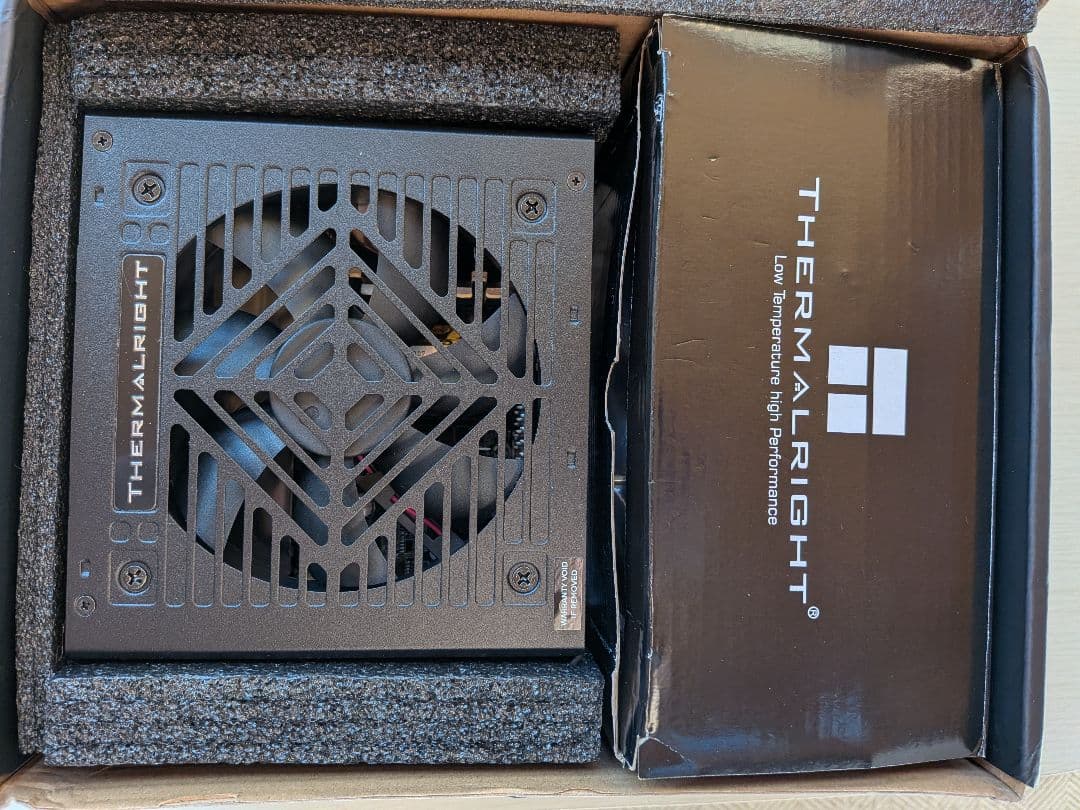 THERMALRIGHT TR-KG850 850W 電源ユニット