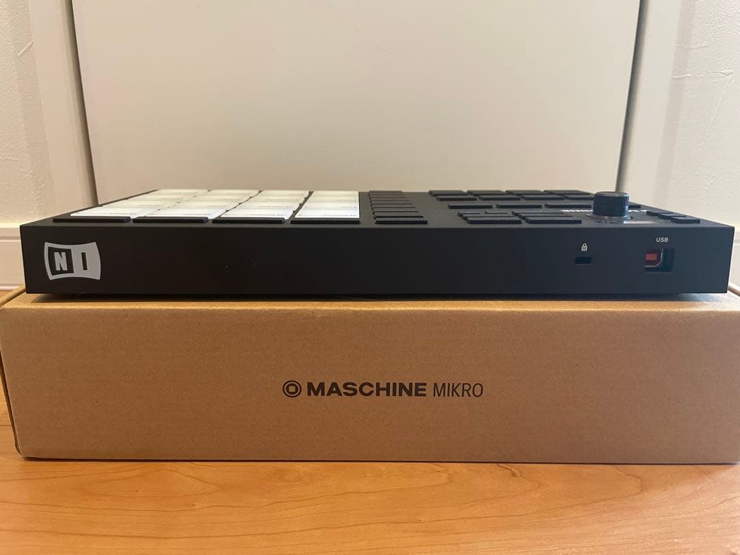 NI MASCHINE MIKRO MK3 ライセンス有