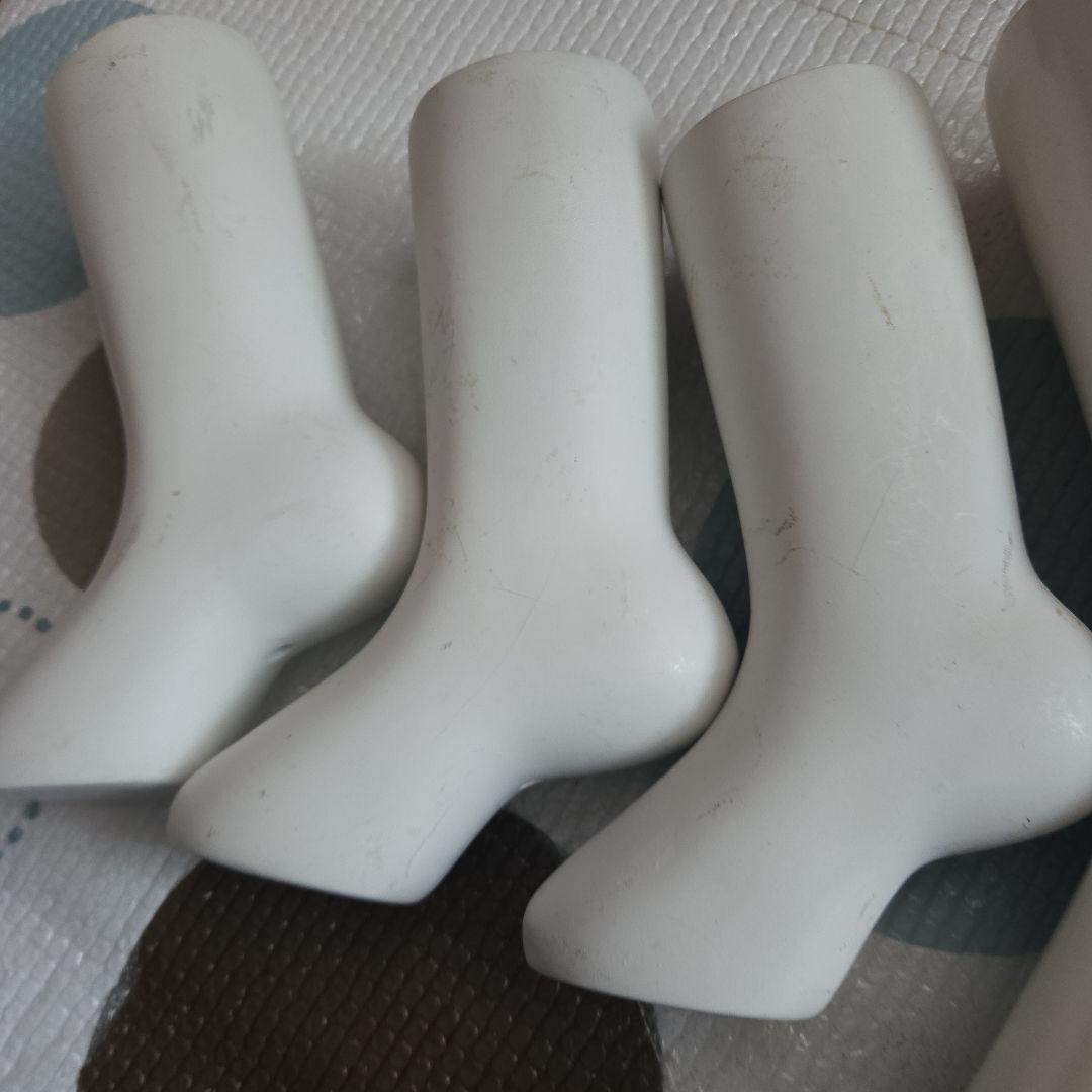 靴下トルソー　Soxディスプレイ什器　足マネキン
