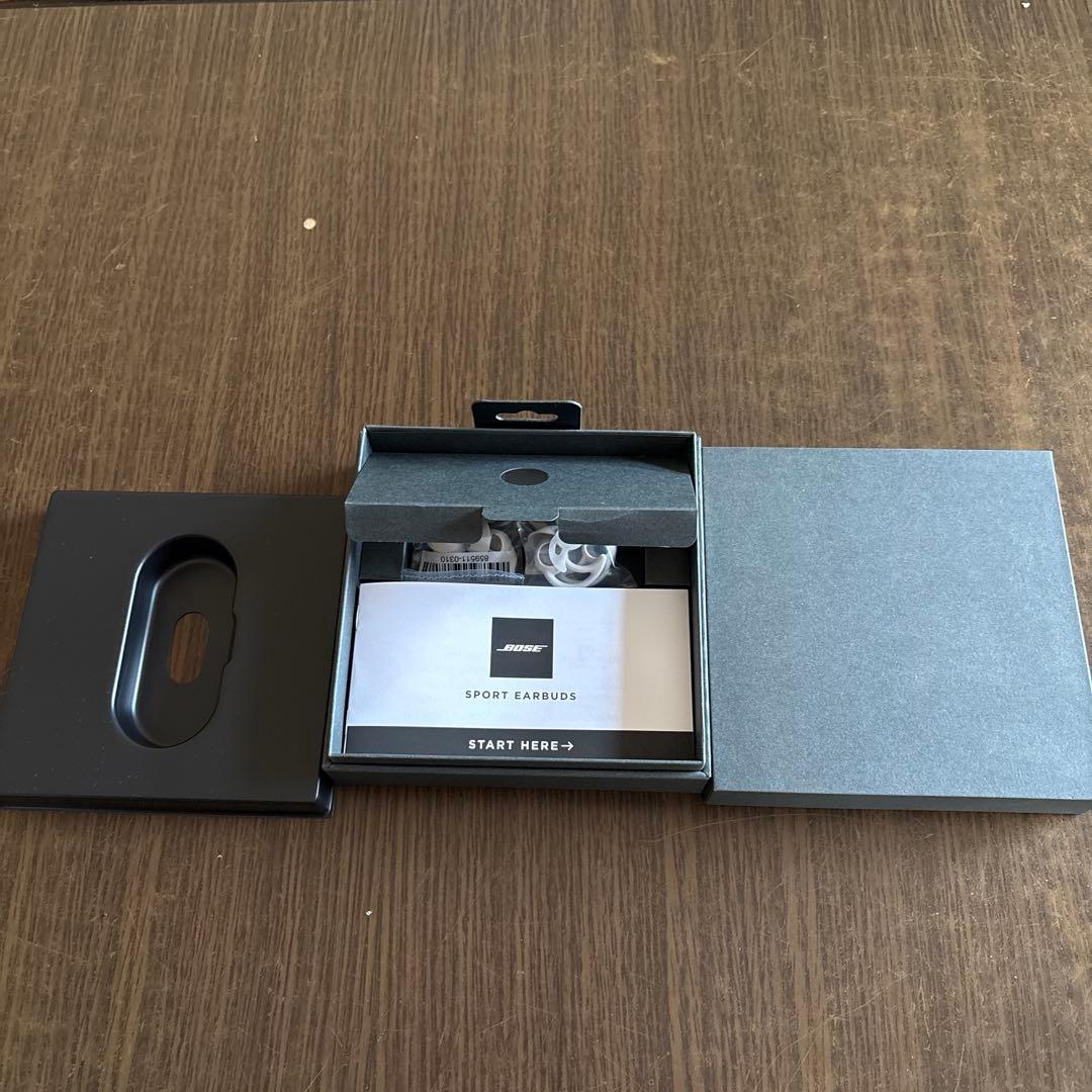 ヘッドホン Bose Sport Earbuds