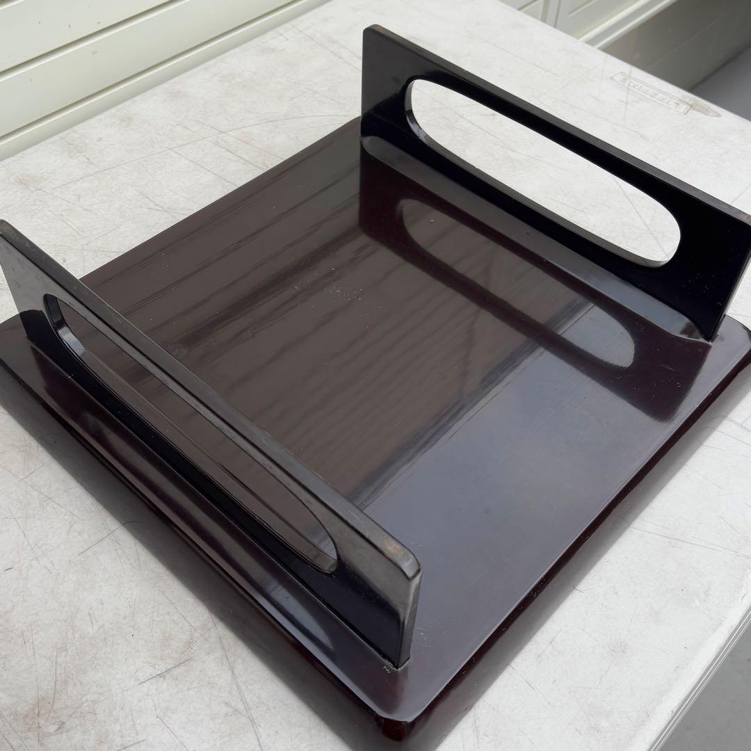 超高級、おもてなしにいかがですか？高台なお盆　漆器　脚付盆