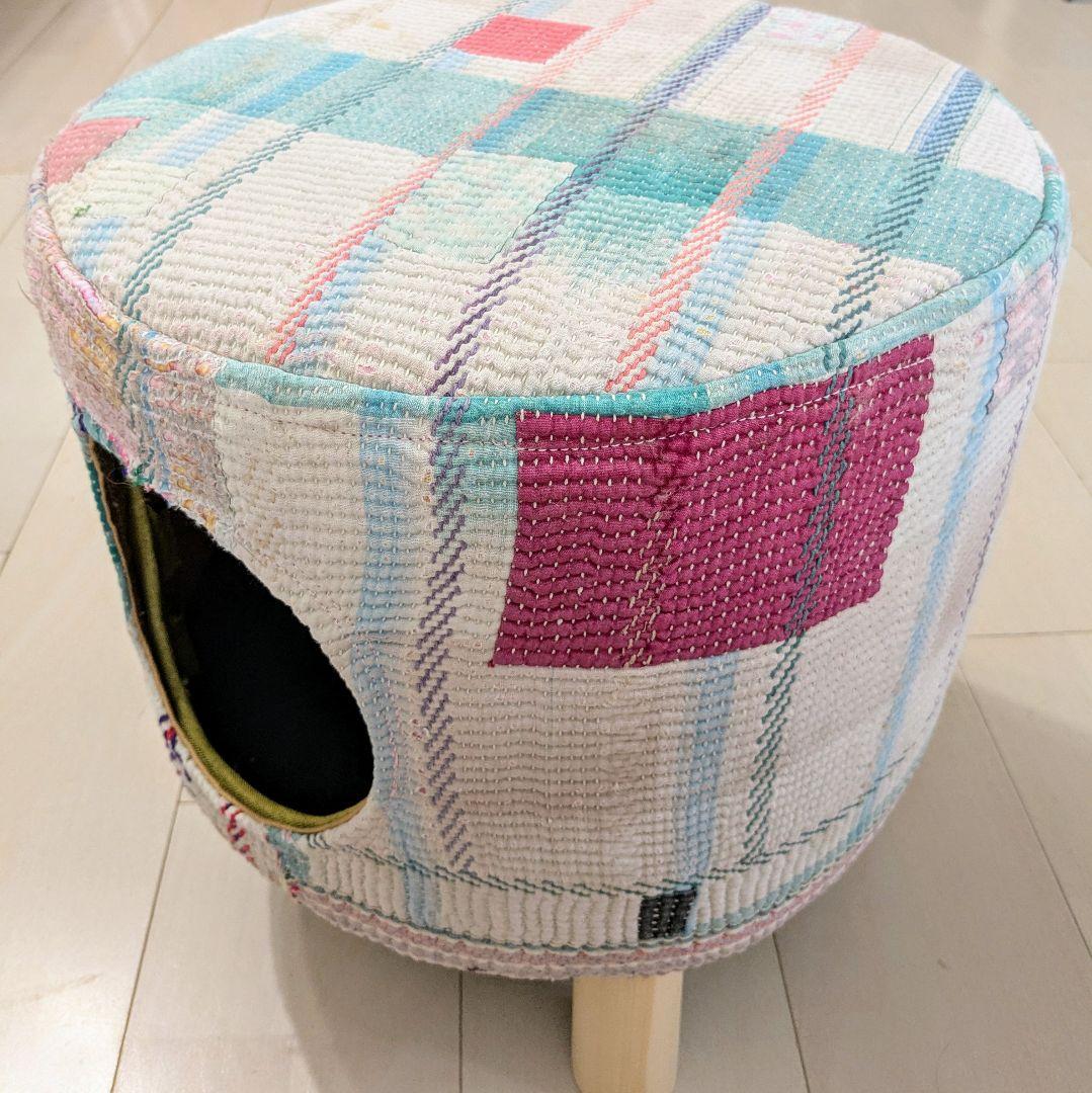 ヴィンテージラリーキルトのペットハウス　スツール　ラウンド　刺し子　刺繍　椅子