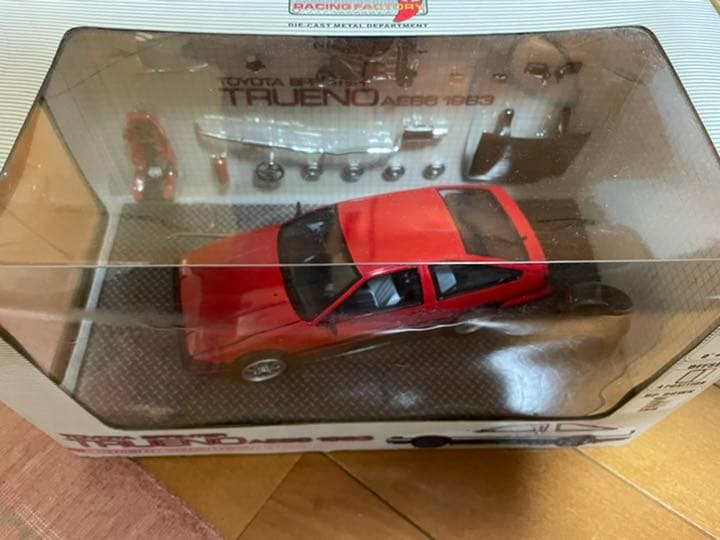 ミニカー TOYOTA SPRINTER TRUENO AE86 1983
