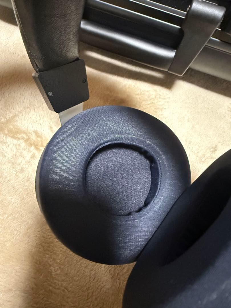 美品 final D8000 シルバー プロテクトケース付き【付属品完備】