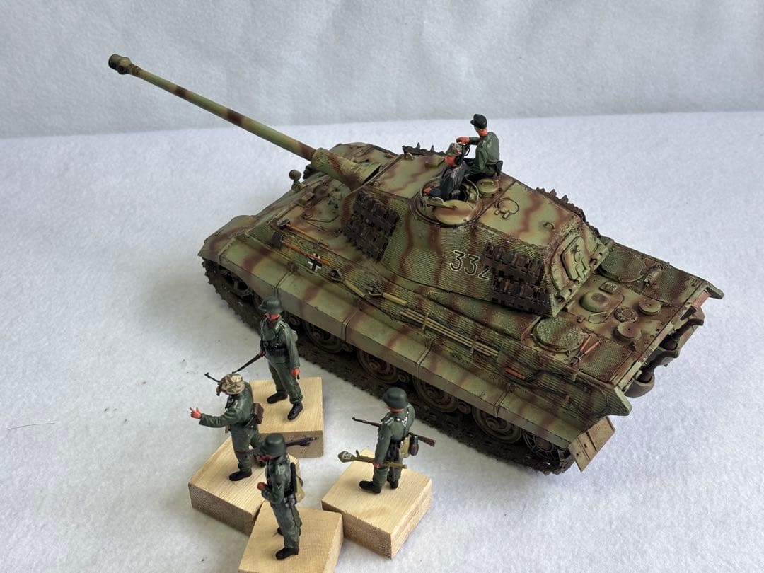 1/35 ドイツ陸軍キングタイガー重戦車プラモデル完成品