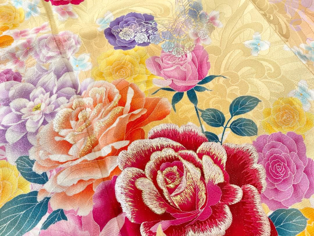 akmx187 正絹 振袖 銀通し イエロー パールトーン加工 ９号 花柄