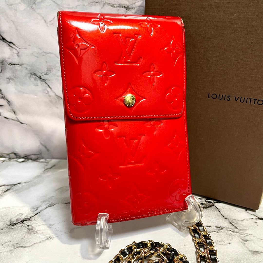 ルイヴィトン　ウォーカーウォレット　レッド