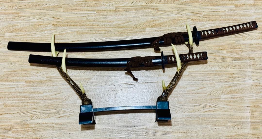 日本刀　模造刀　台付き　2本セット