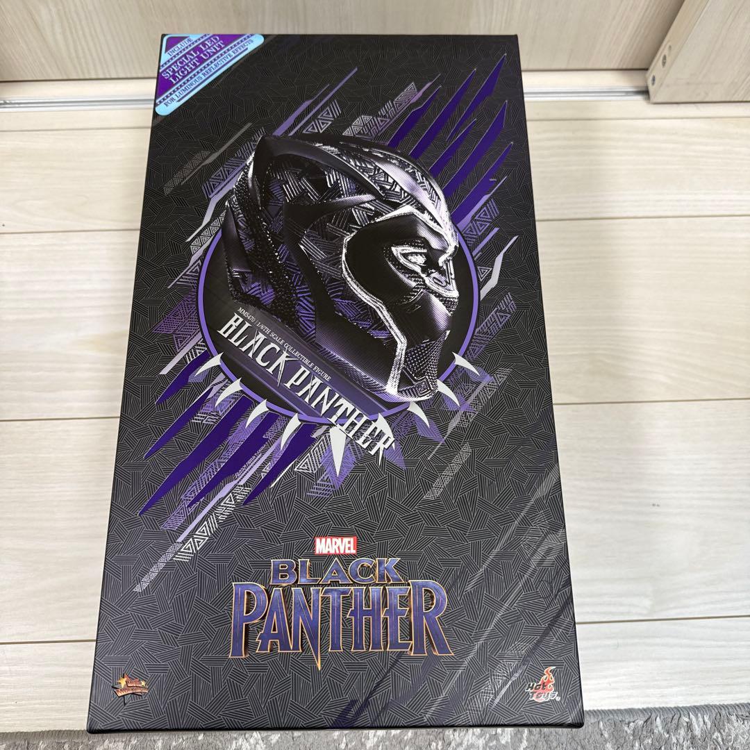 ホットトイズ　フィギュア　MARVEL ブラックパンサー