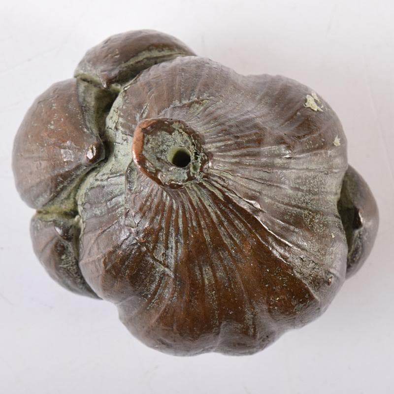 金工名品　古銅宣徳銅　大蒜　置物　紙鎮　在銘　C　8330E