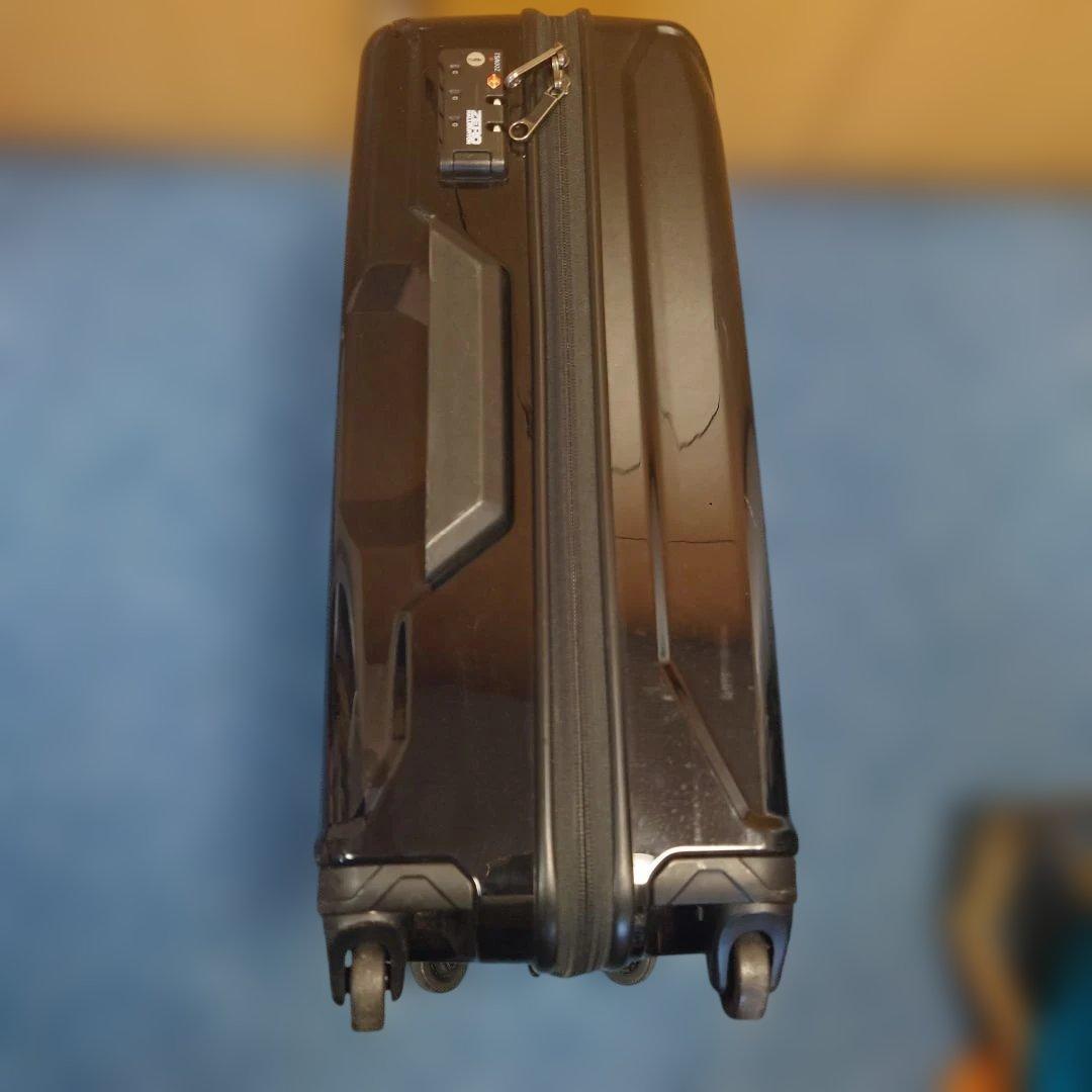 【機内持込み】ゼロハリバートン スーツケース 32L 4輪