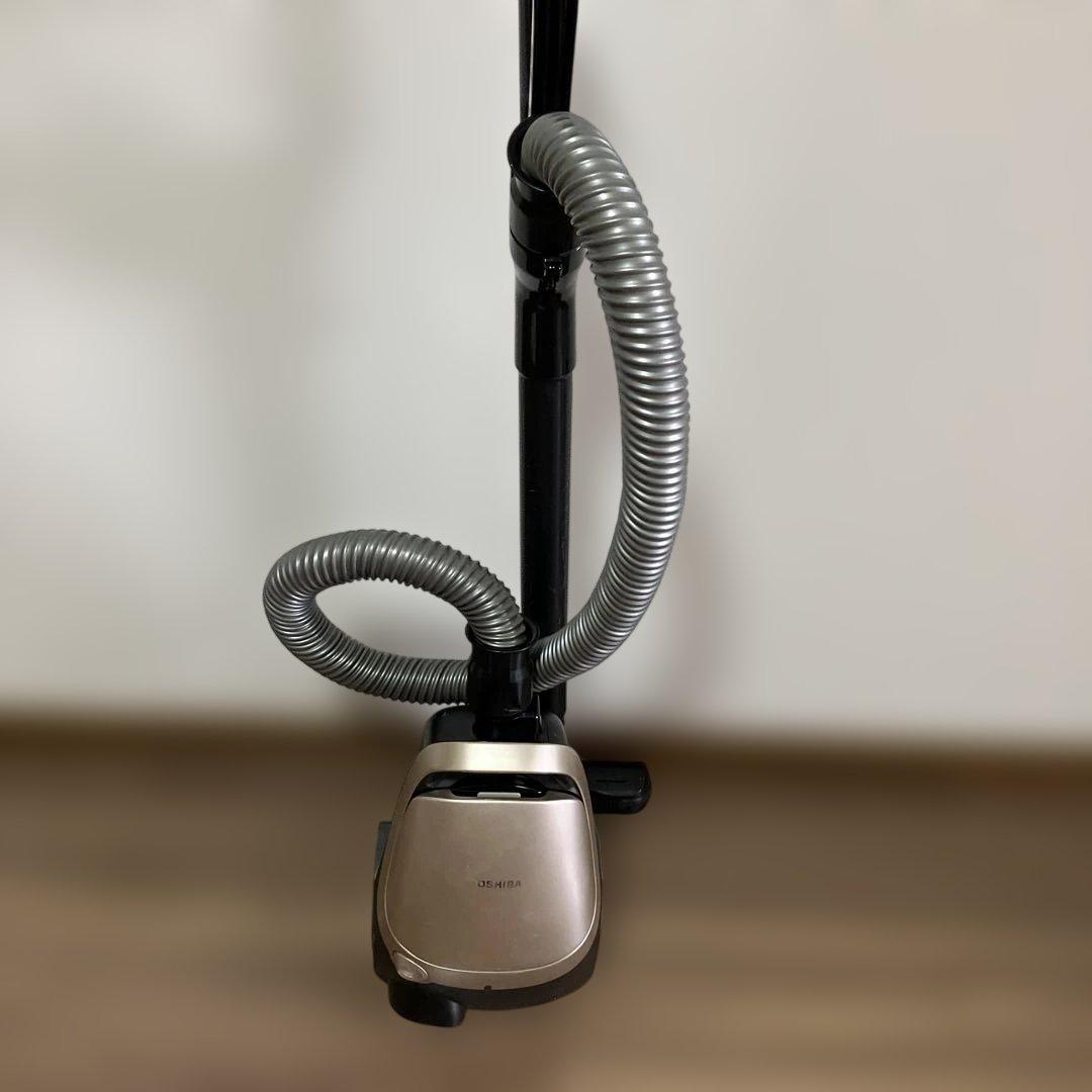 東芝　2020年　紙パック式 掃除機 VC-PH7A