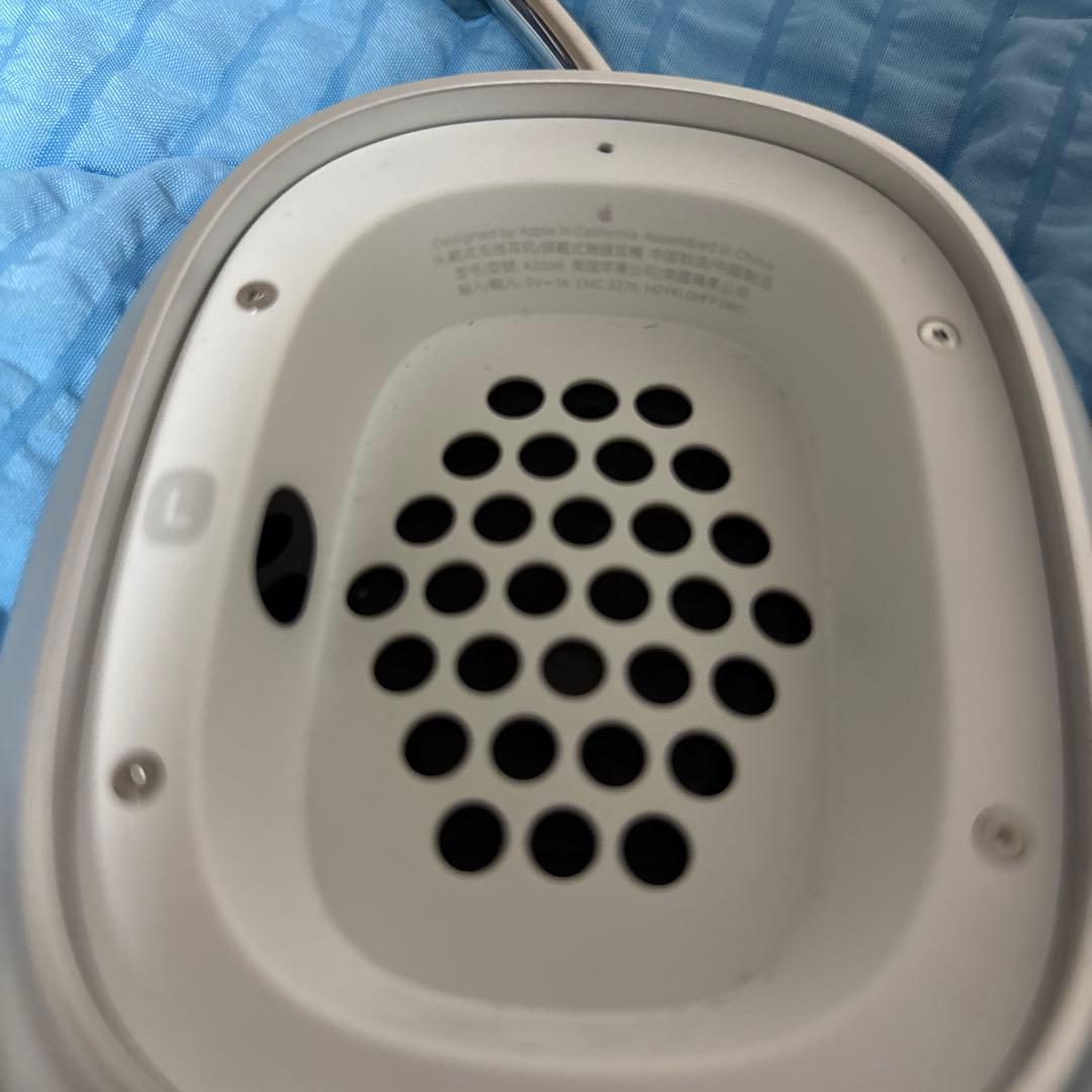 AirPods MAXシルバー