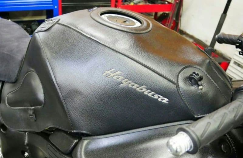 gsx1300r　初期型　Hayabusa バグスター　タンクカバー　99-07