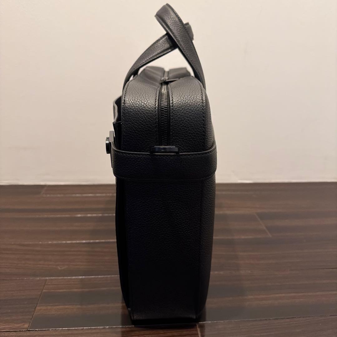 フェラガモ　ガンチーニ ブリーフケース　半額以下　付属品無し　定価37万円