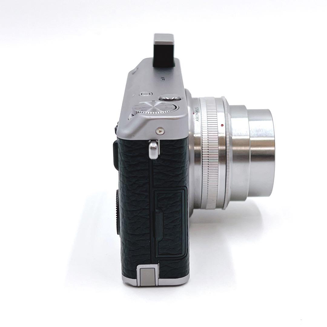 【外観美品】 FUJIFILM XF1 オールドデジカメ　レトロ