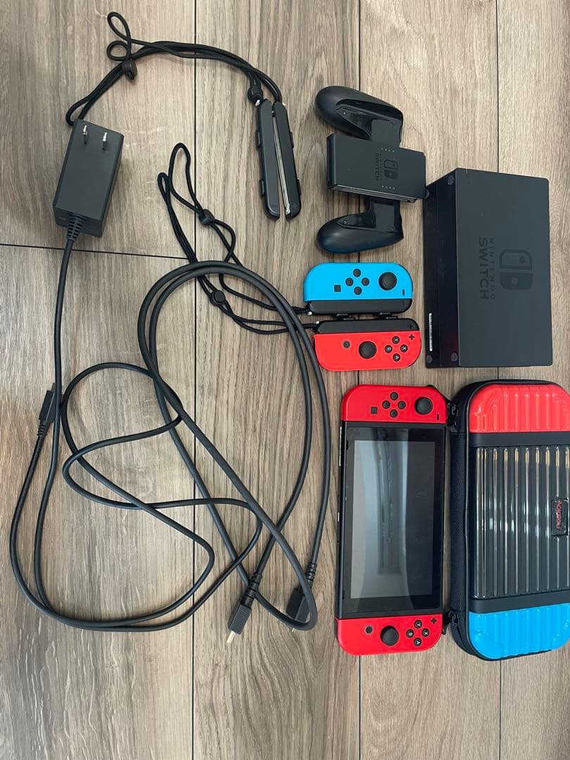 Nintendo Switch 赤/青 Joy-Con付き 本体