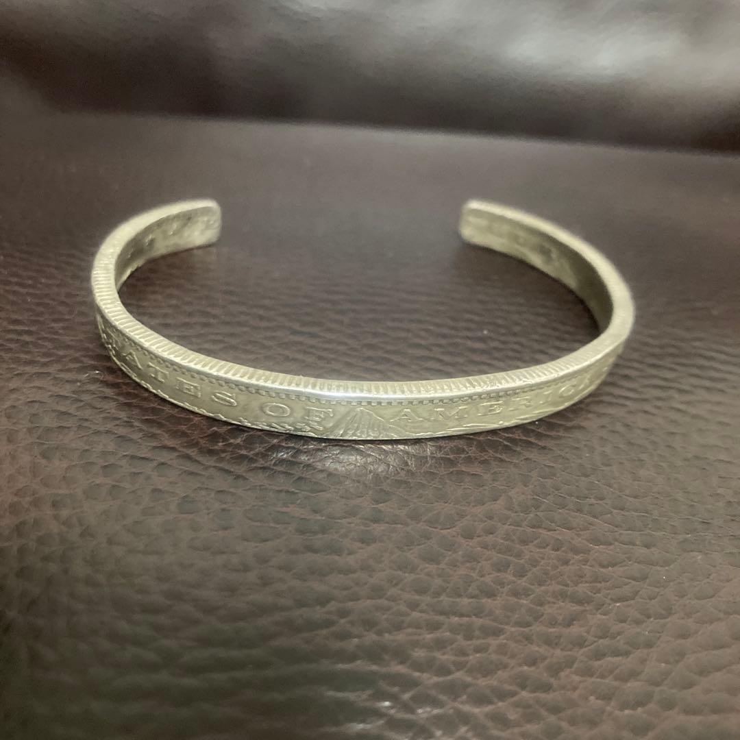 pbd フェノメノンビヨンドディスクリプション　バングル