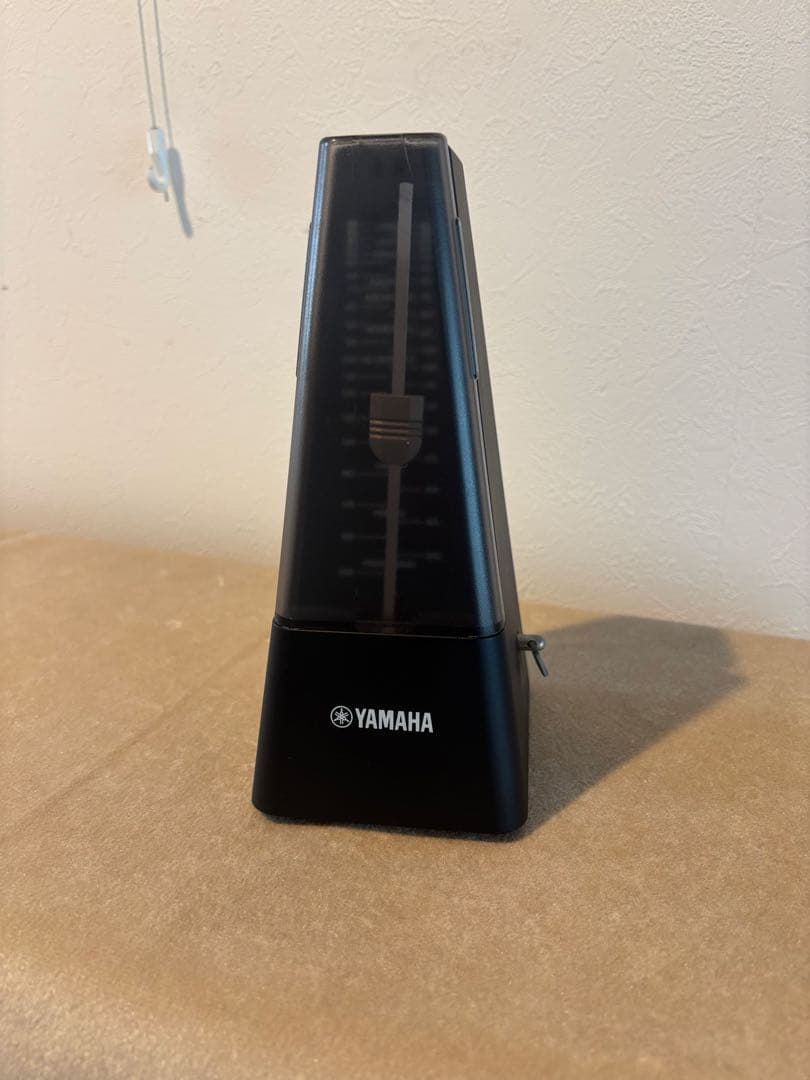 YAMAHA アップライトピアノ b113 黒 椅子•メトロノーム付