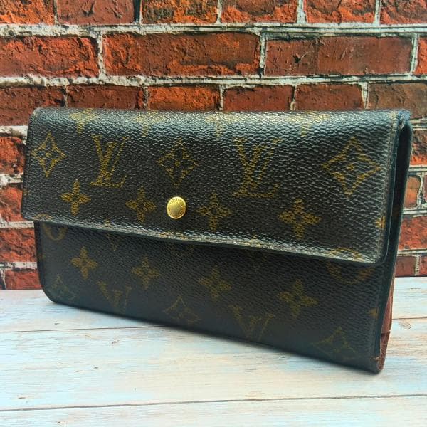 ルイヴィトン モノグラム インターナショナル 長財布 三つ折り メンズ 0047