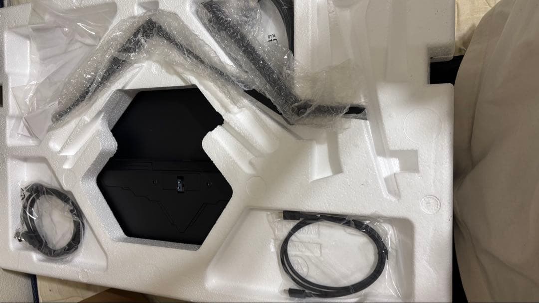 JAPANNEXT 31.5インチ モニター 4K UHD