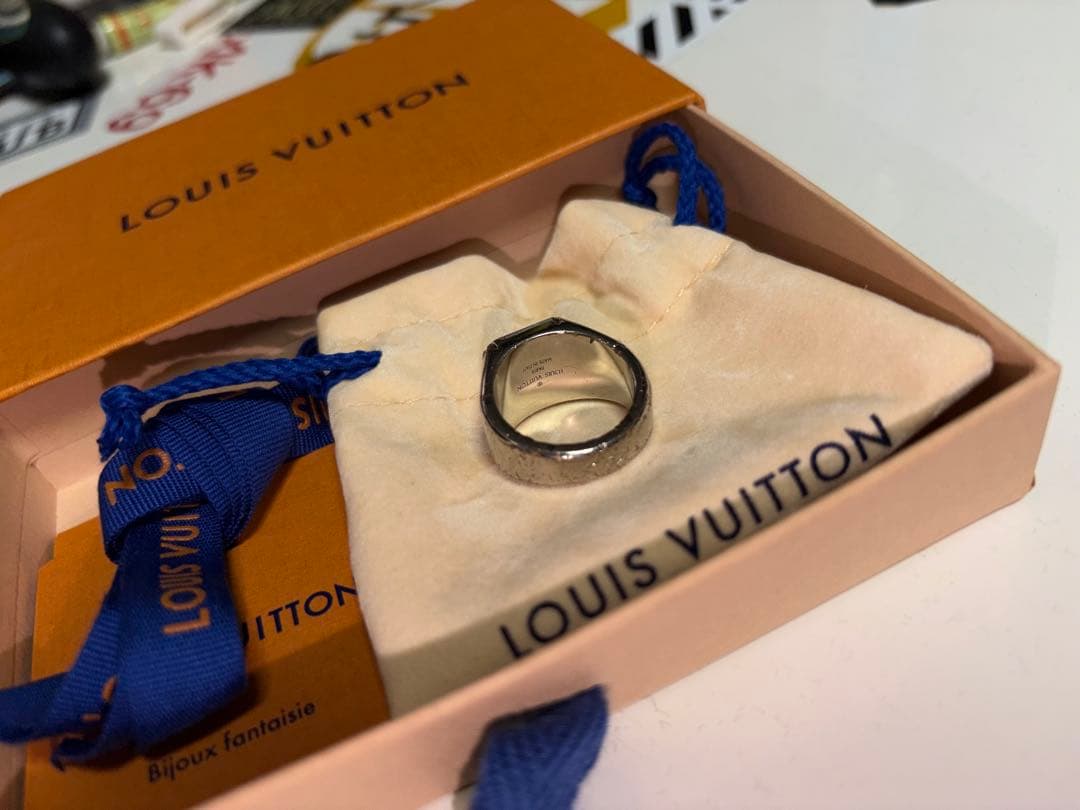 マンさん　ルイ・ヴィトン　モノグラム シグネットリング 指輪