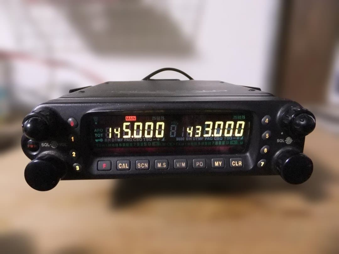 ☆スタンダード　50/144/430MHz帯モービル機　C5900D（現状渡し）