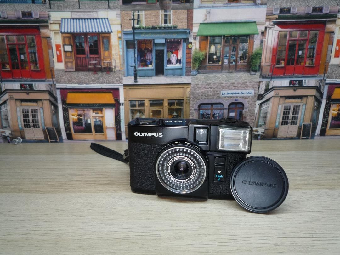 ☆ストロボ付きハーフカメラ☆ OLYMPUS PEN EF　㉗