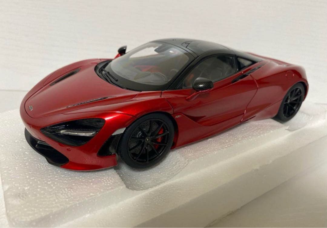 オートアート　McLaren 720s マクラーレン720s 1/18